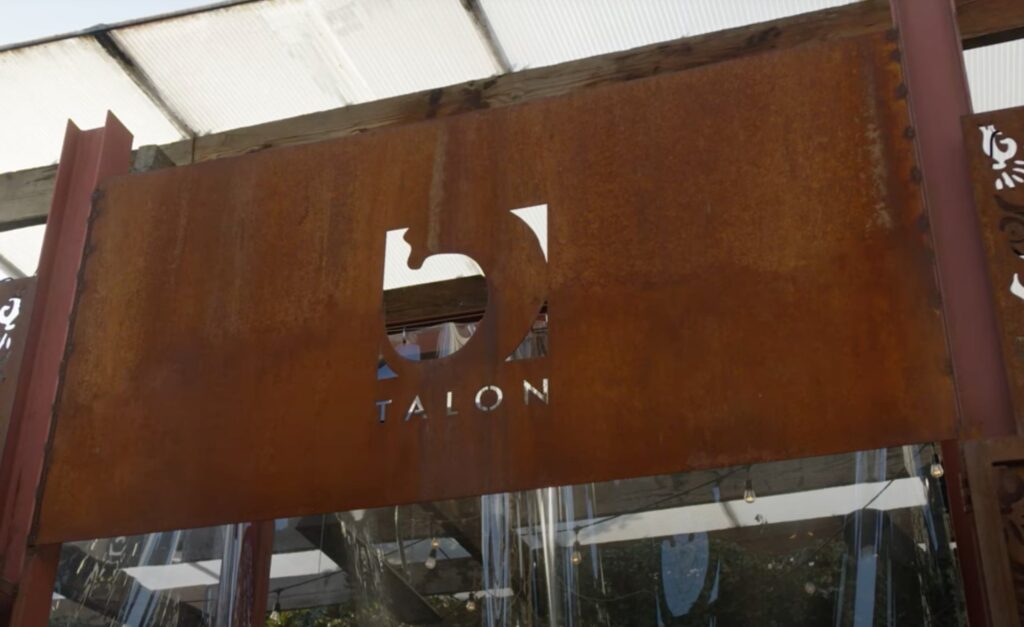 Talon Bar