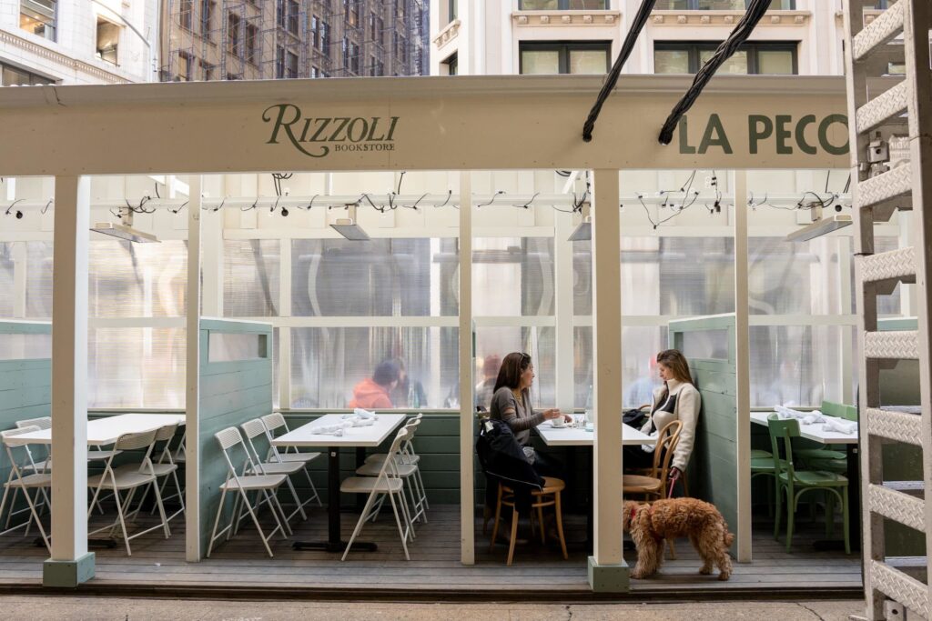New York restaurant with outdoor dining